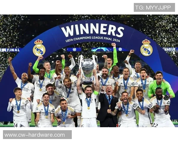 07年欧冠经典对决拜仁慕尼黑与皇家马德里的巅峰对决回顾 07年欧冠经典对决拜仁慕尼黑与皇家马德里的巅峰对决回顾